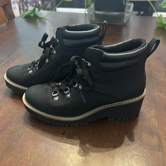 Sonoma Shoes - Black Sonoma Women's Ankle Boots Size 6.5
